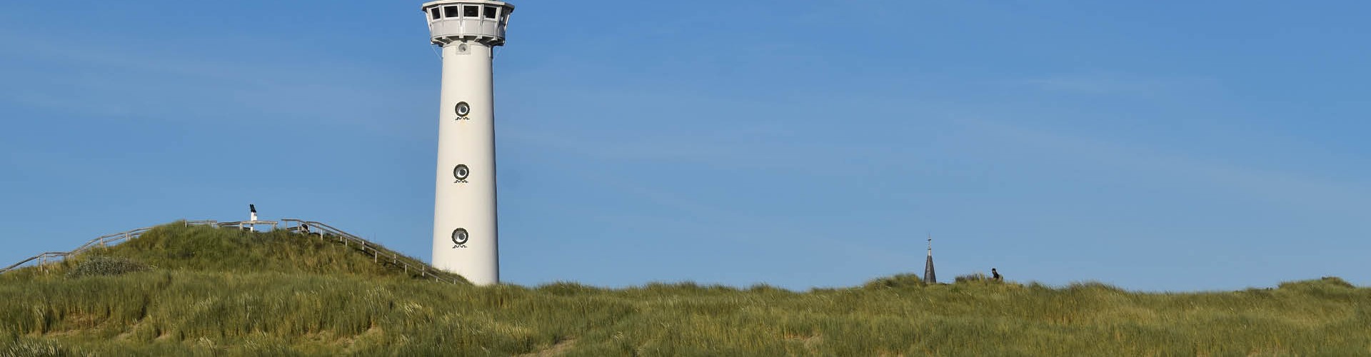 Golfzang - Vuurtoren en strand.jpg
